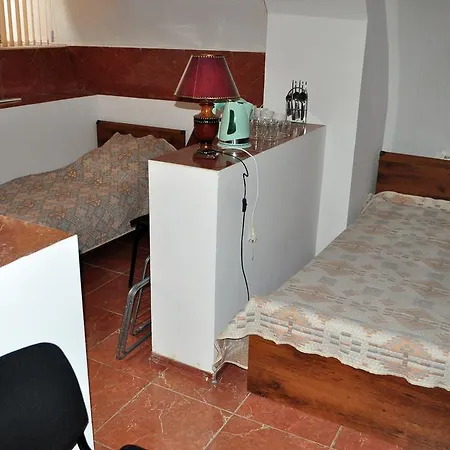 Hostel Ek